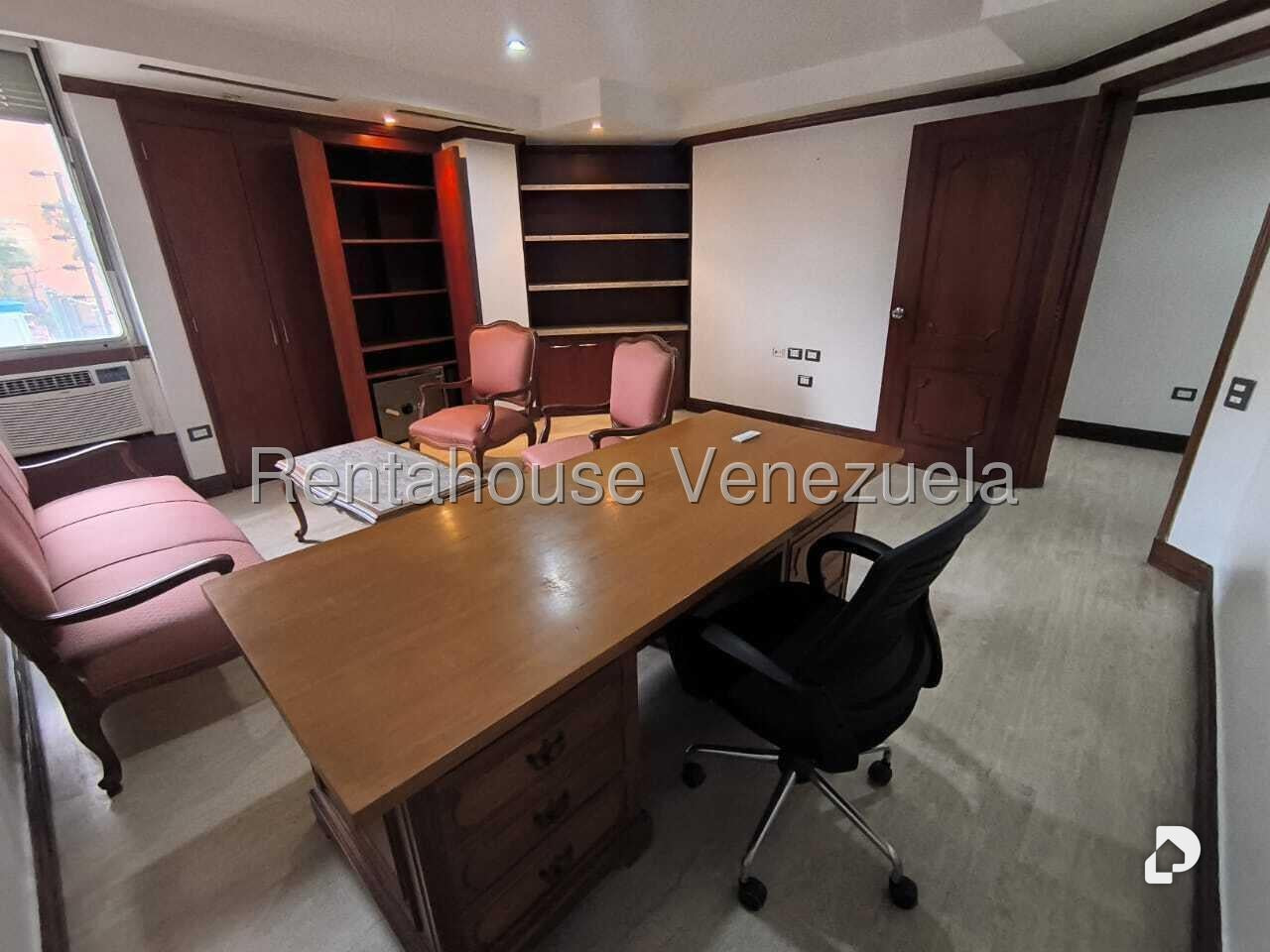 Local comercial en El Rosal, Caracas – 16