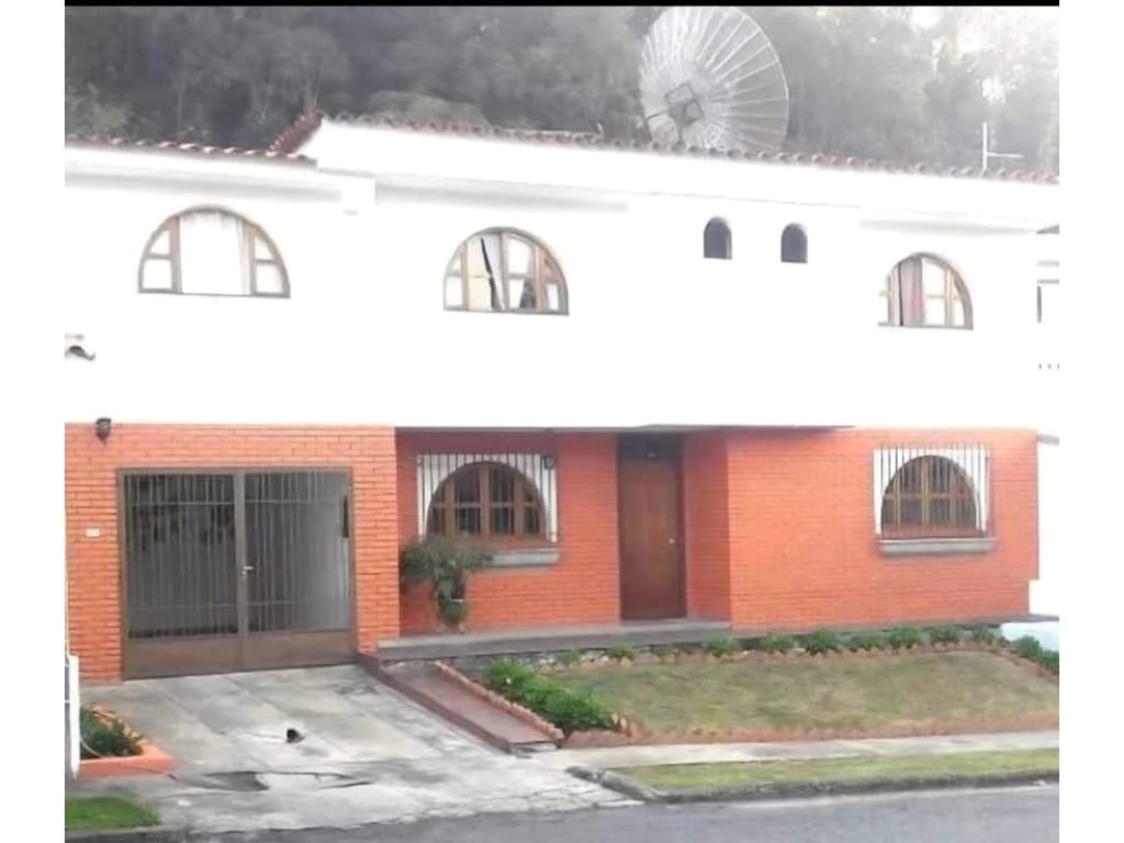 Casa en San Antonio de Los Altos - 1
