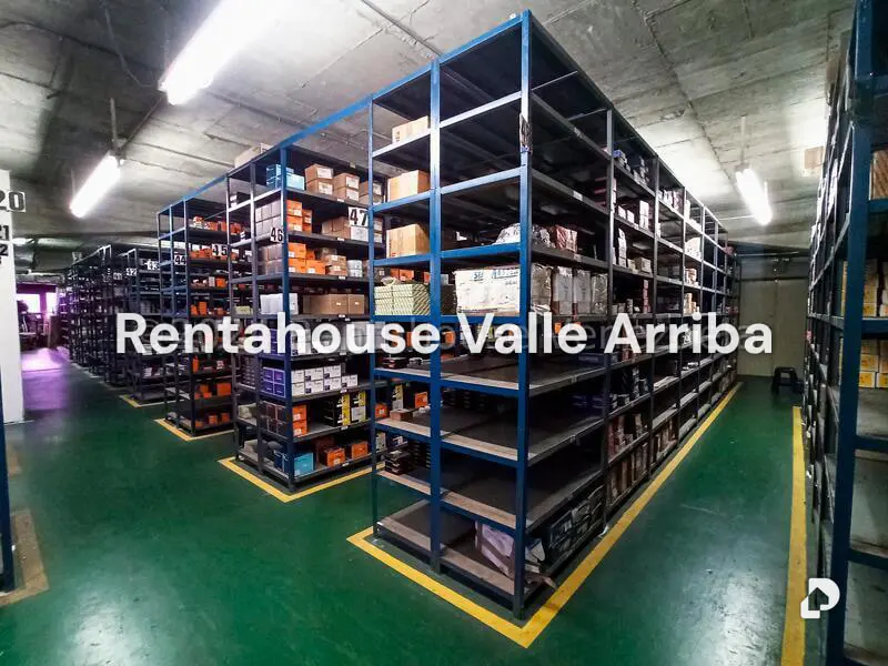Local comercial en Los Cortijos de Lourdes, Caracas – 8