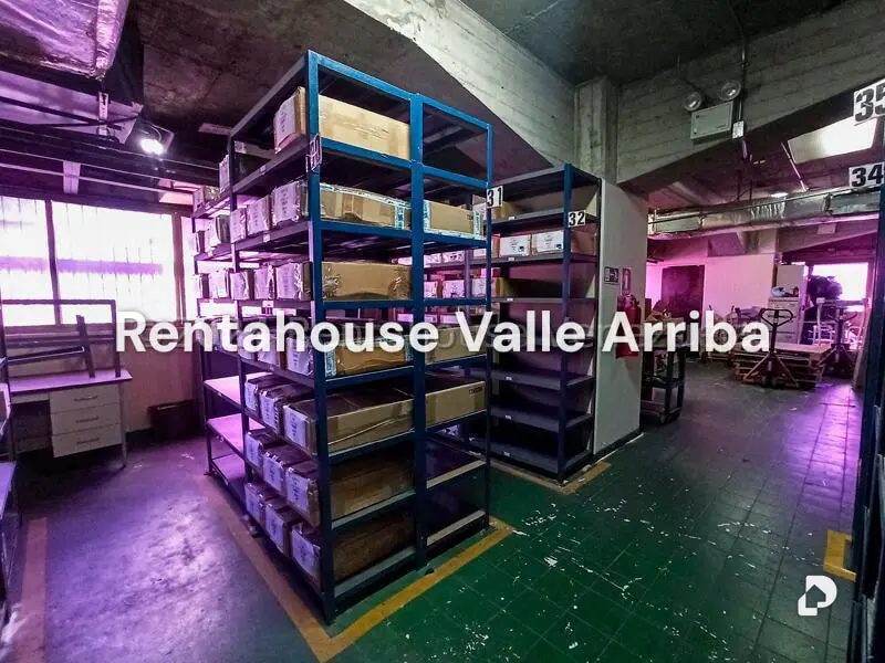 Local comercial en Los Cortijos de Lourdes, Caracas – 17
