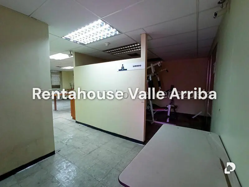 Local comercial en Los Cortijos de Lourdes, Caracas – 25