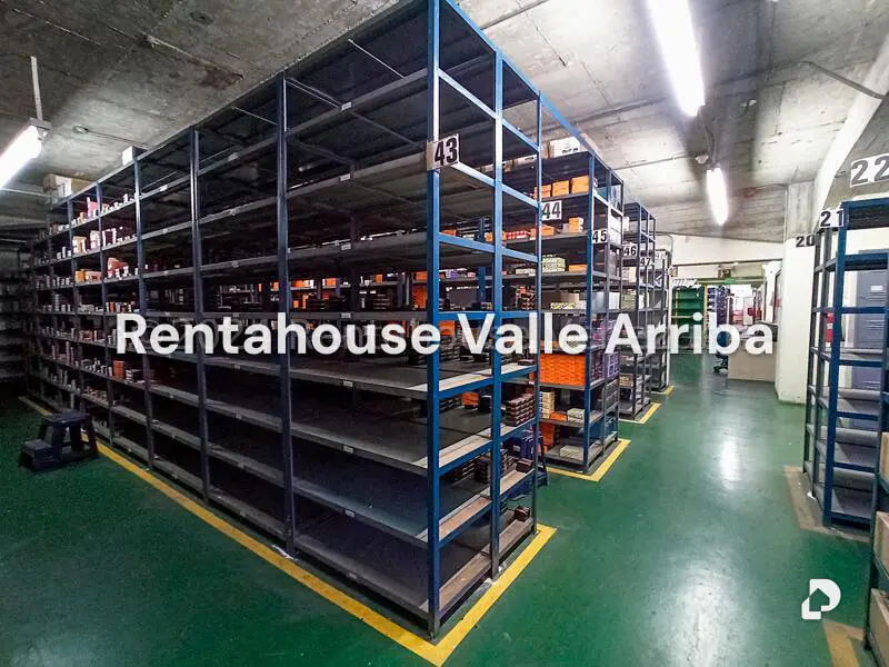 Local comercial en Los Cortijos de Lourdes, Caracas – 11