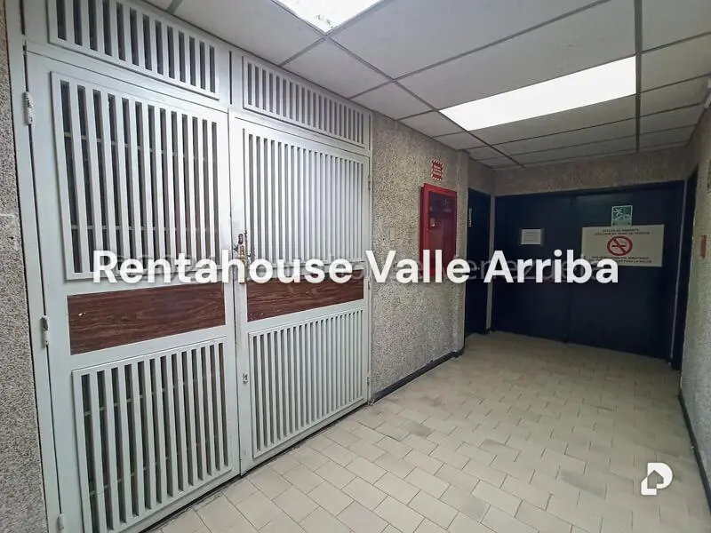 Local comercial en Los Cortijos de Lourdes, Caracas – 6