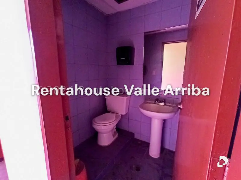 Local comercial en Los Cortijos de Lourdes, Caracas – 29
