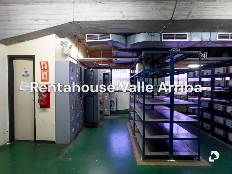 Local comercial en Los Cortijos de Lourdes, Caracas – 21