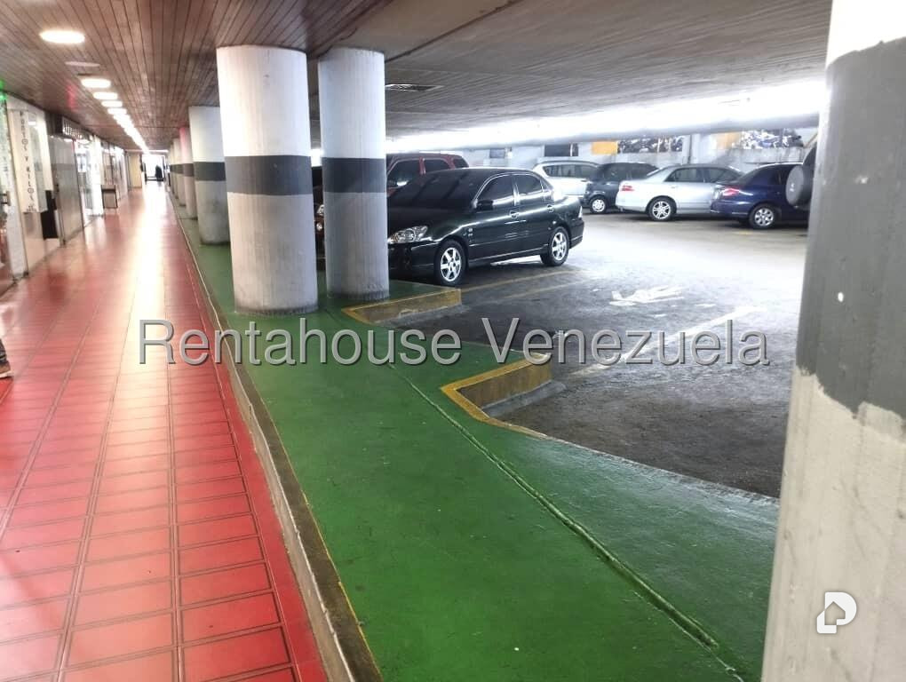 Oficina en Las Mercedes, Caracas – 15