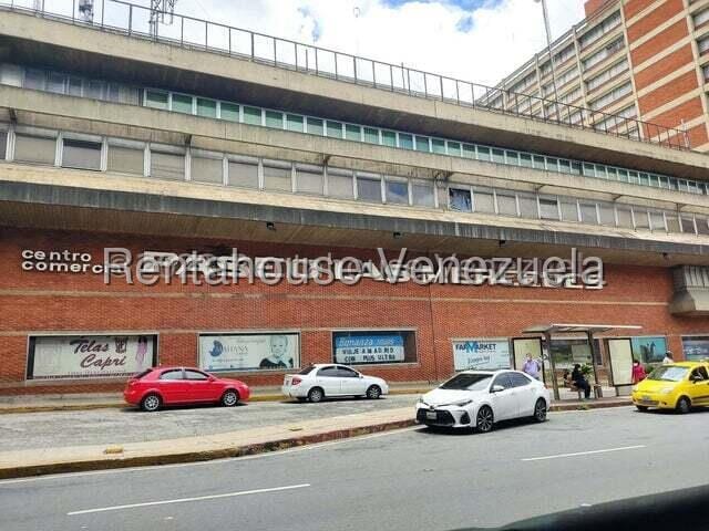 Oficina en Las Mercedes, Caracas - 1