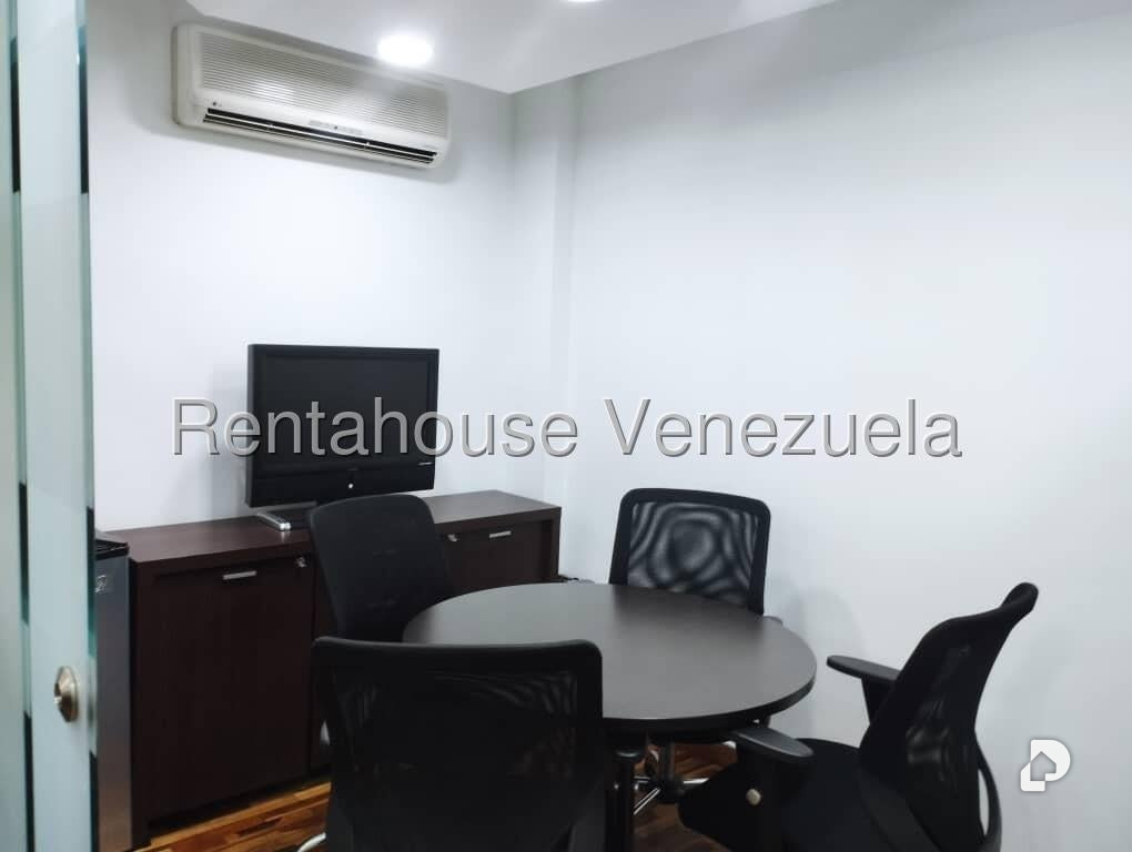 Oficina en Las Mercedes, Caracas – 14