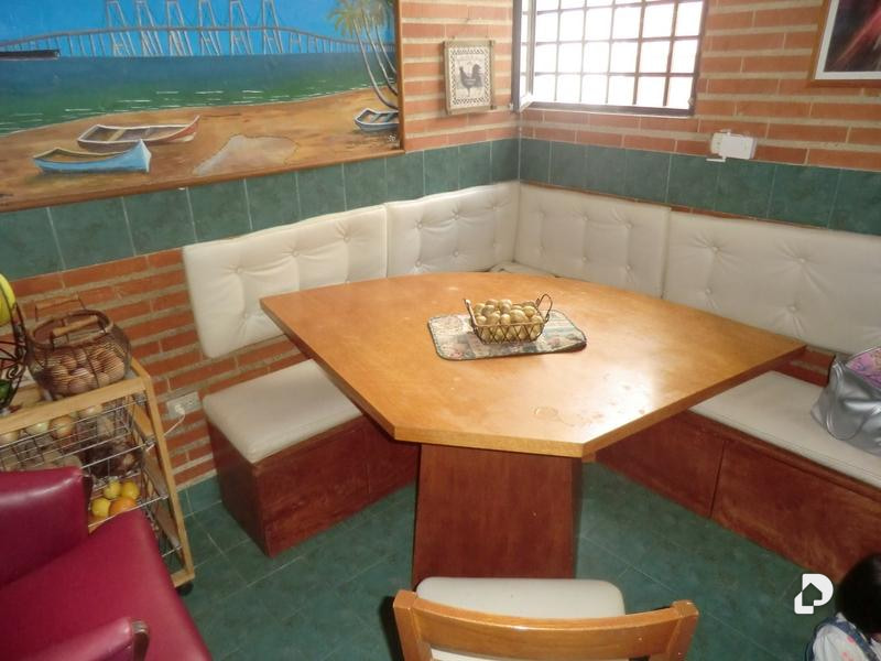 Casa en Oripoto, Caracas – 30