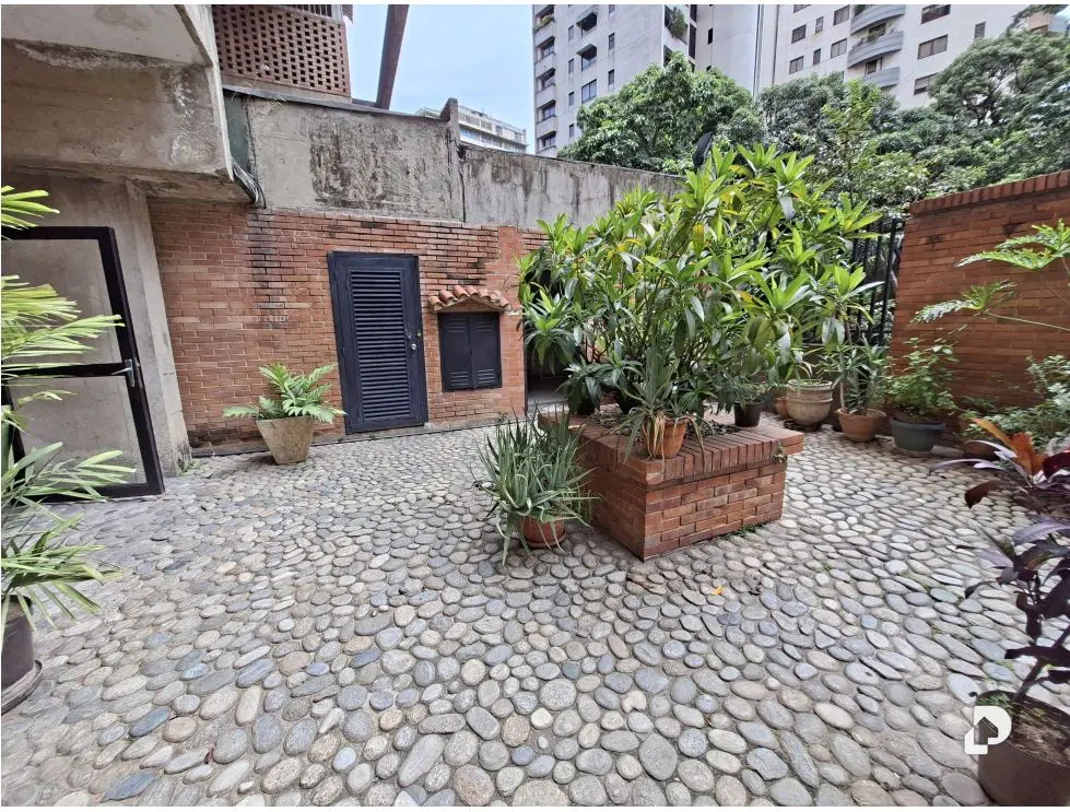 Apartamento en La Florida, Caracas – 28