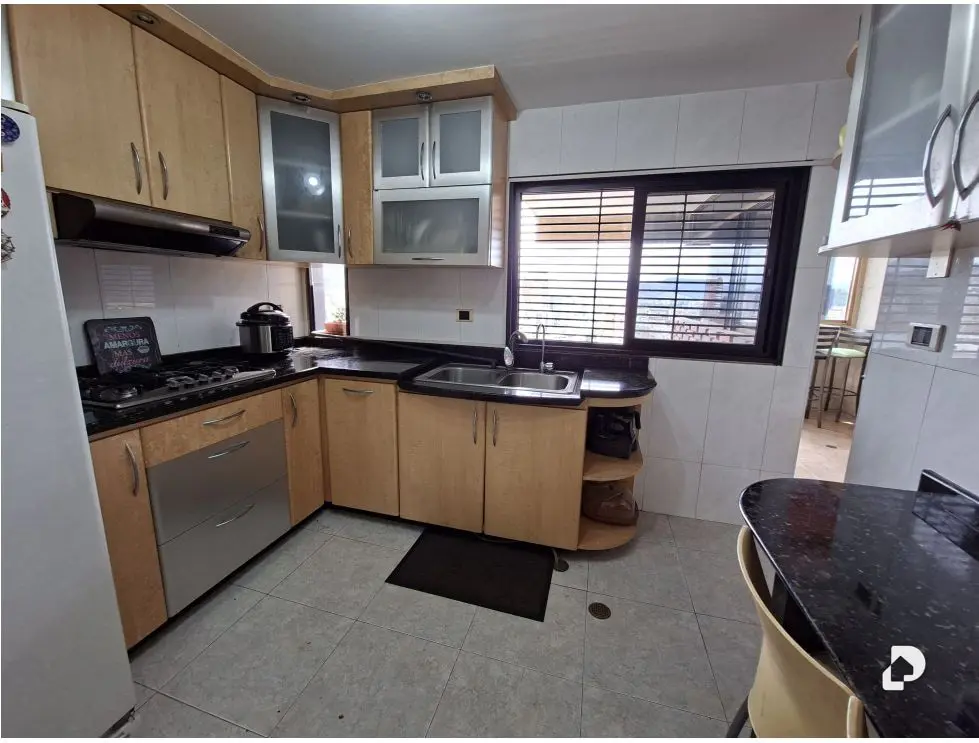 Apartamento en La Florida, Caracas – 3