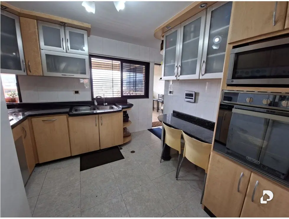 Apartamento en La Florida, Caracas – 5