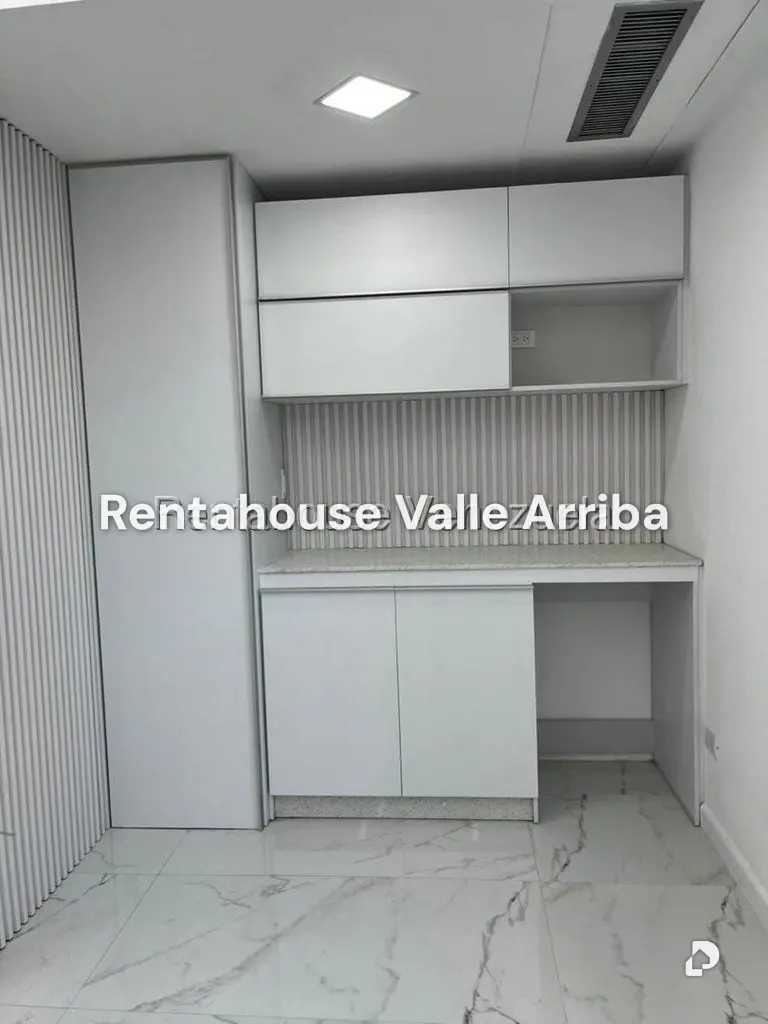 Local comercial en Las Mercedes, Caracas – 9