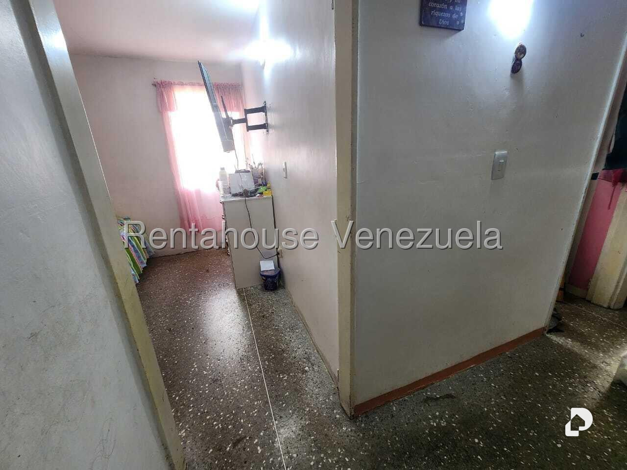 Apartamento en Caricuao, Caracas – 11