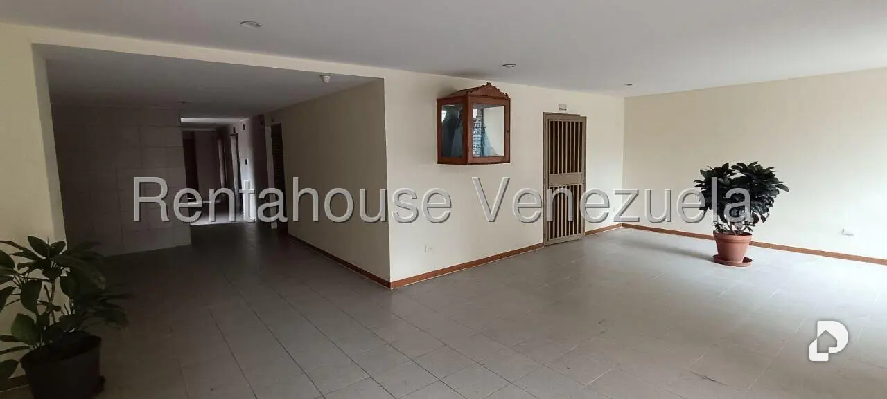 Apartamento en El Paraíso, Caracas – 25