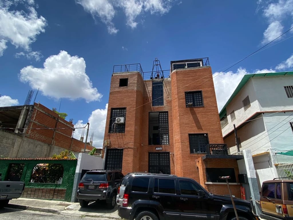 Local comercial en Boleíta Sur, Caracas - 1