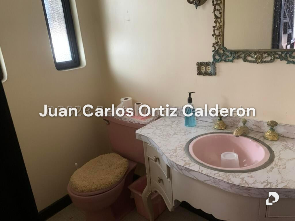 Casa en Cumbres de Curumo, Caracas – 20