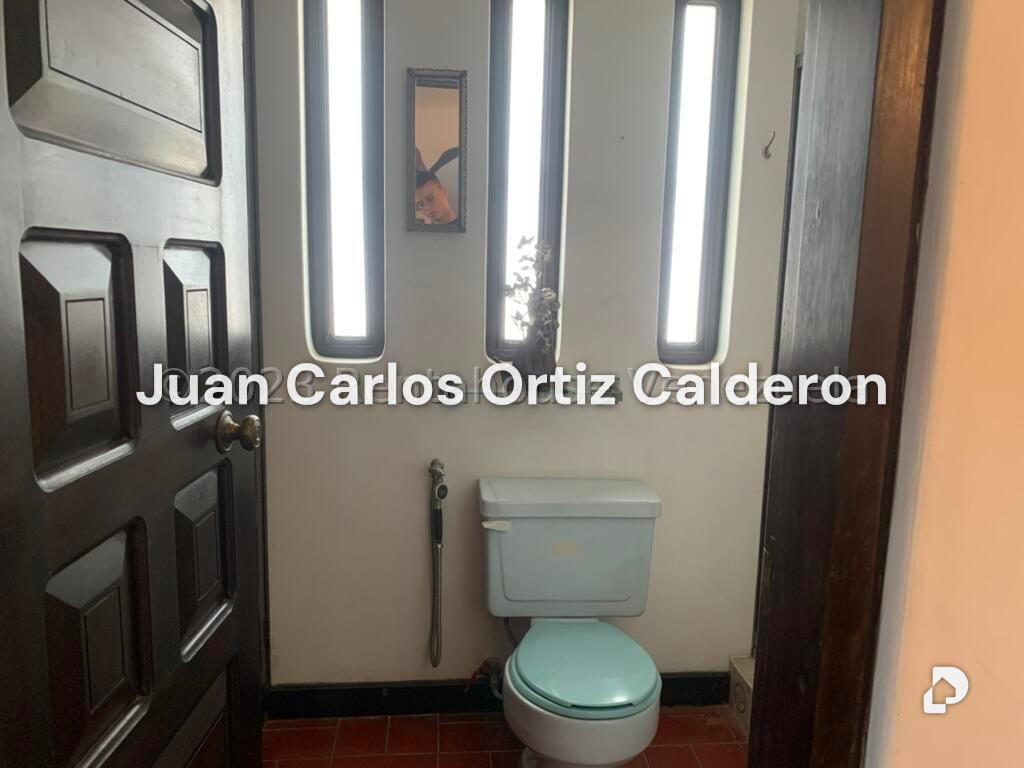 Casa en Cumbres de Curumo, Caracas – 22