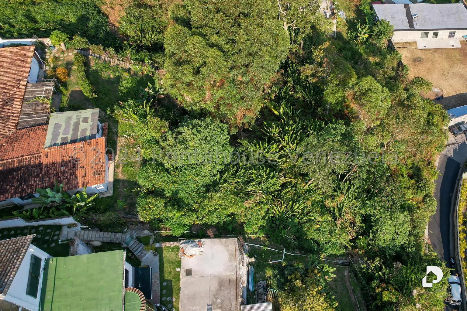 Land in La Unión, Caracas – 4