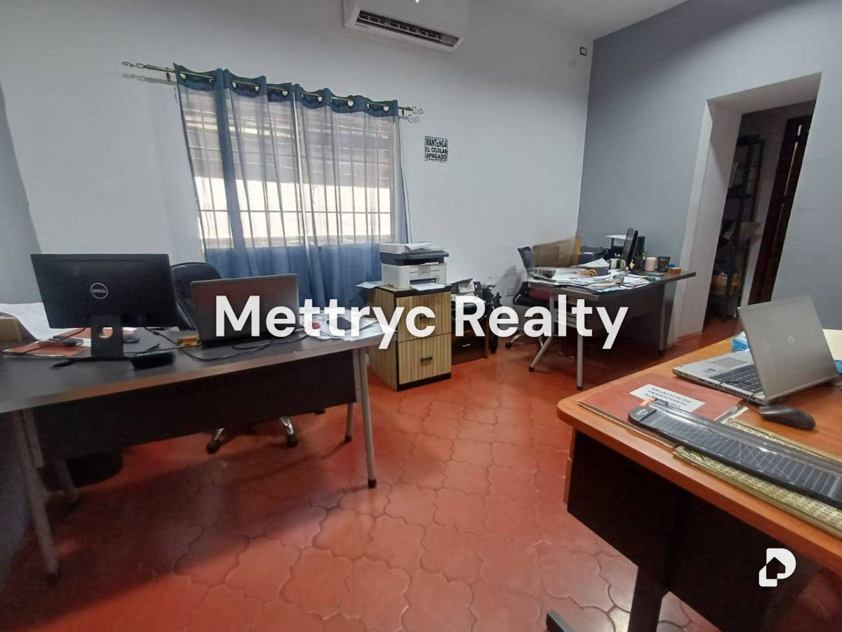 Casa en Avenida Rotaria, Barquisimeto – 28