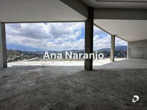 Casa en Prados del Este, Caracas – 18