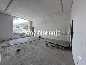Casa en Prados del Este, Caracas – 26