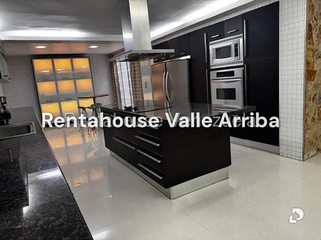 Apartamento en Lomas de Las Mercedes, Caracas – 13