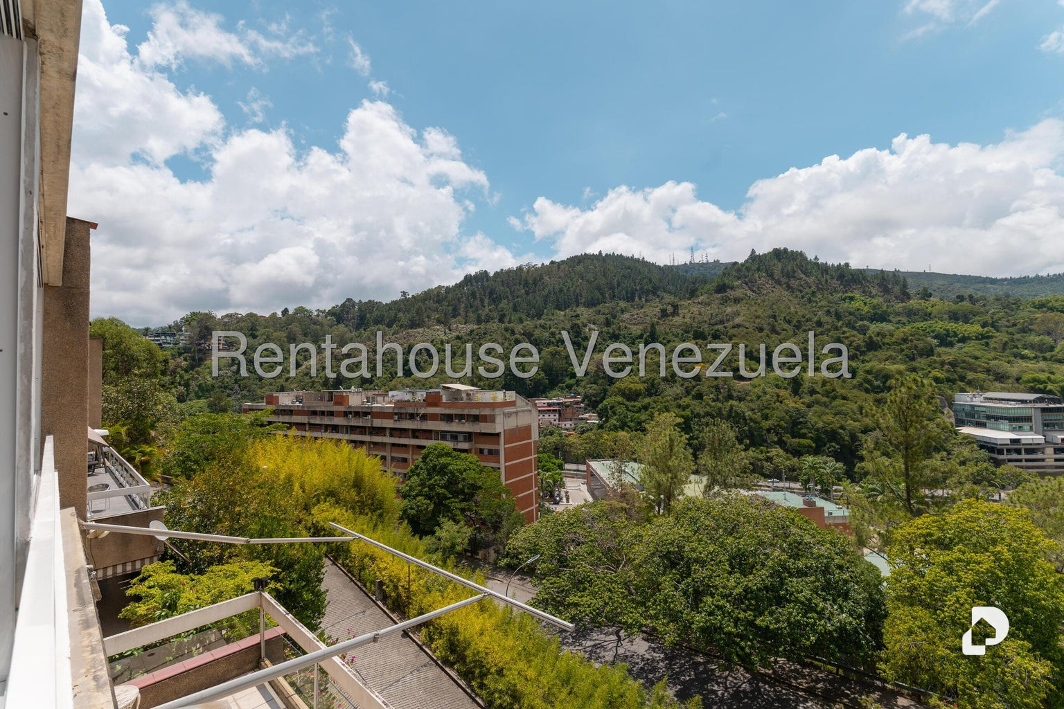 Apartamento en Las Esmeraldas, Caracas