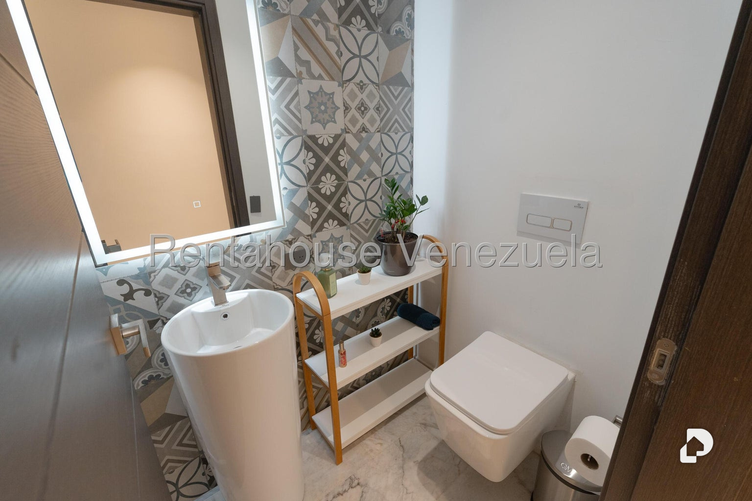 Apartamento en Las Esmeraldas, Caracas