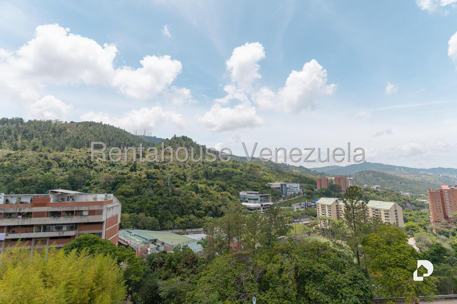 Apartamento en Las Esmeraldas, Caracas