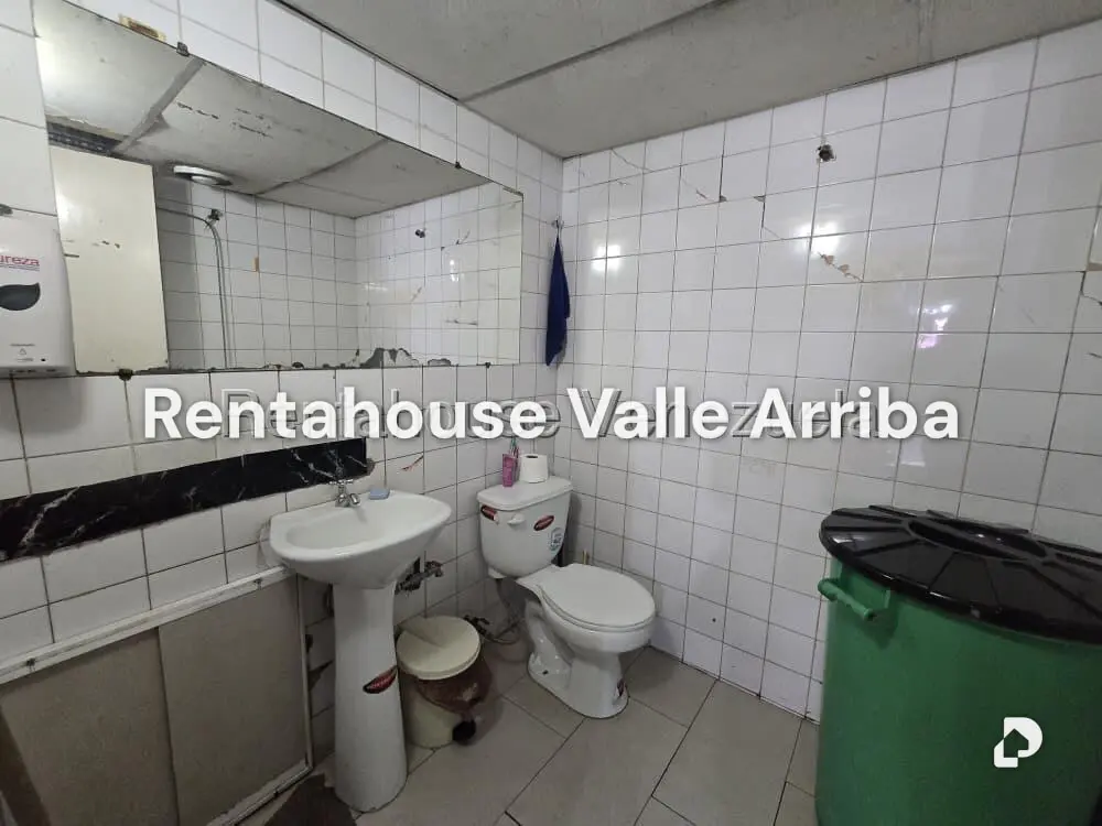 Local comercial en Parroquia La Candelaria, Caracas – 11