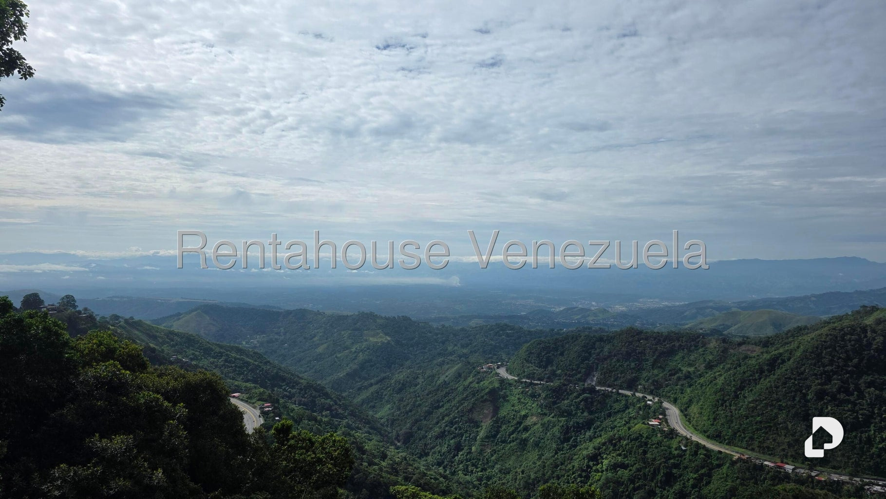 Casa en Monte Claro, Caracas – 19