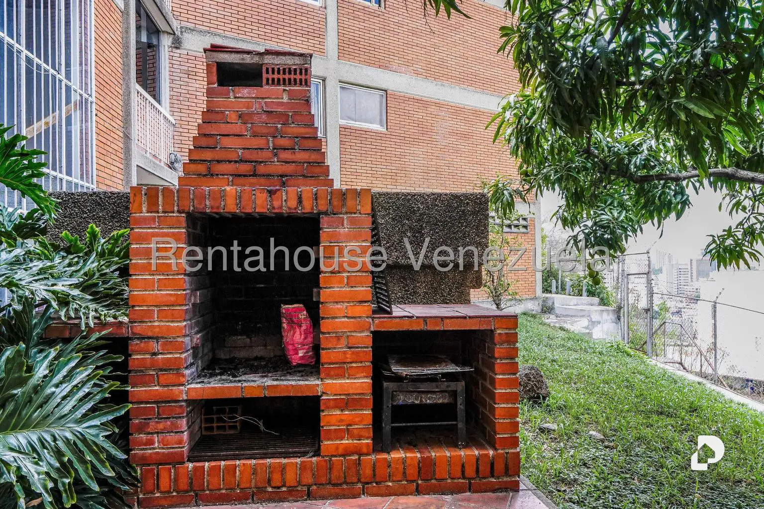 Edificio en Colinas de Bello Monte, Caracas – 9