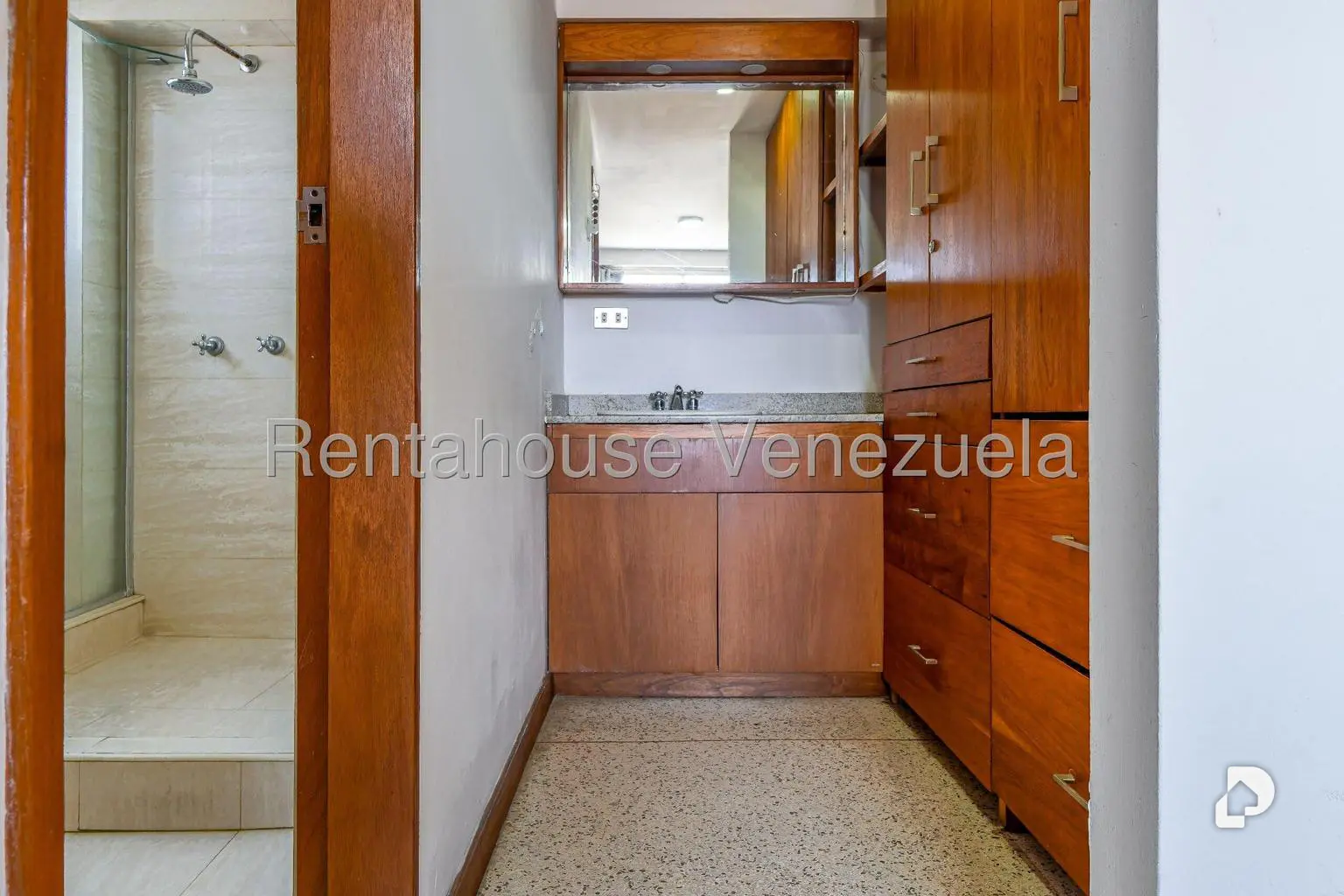 Edificio en Colinas de Bello Monte, Caracas – 23