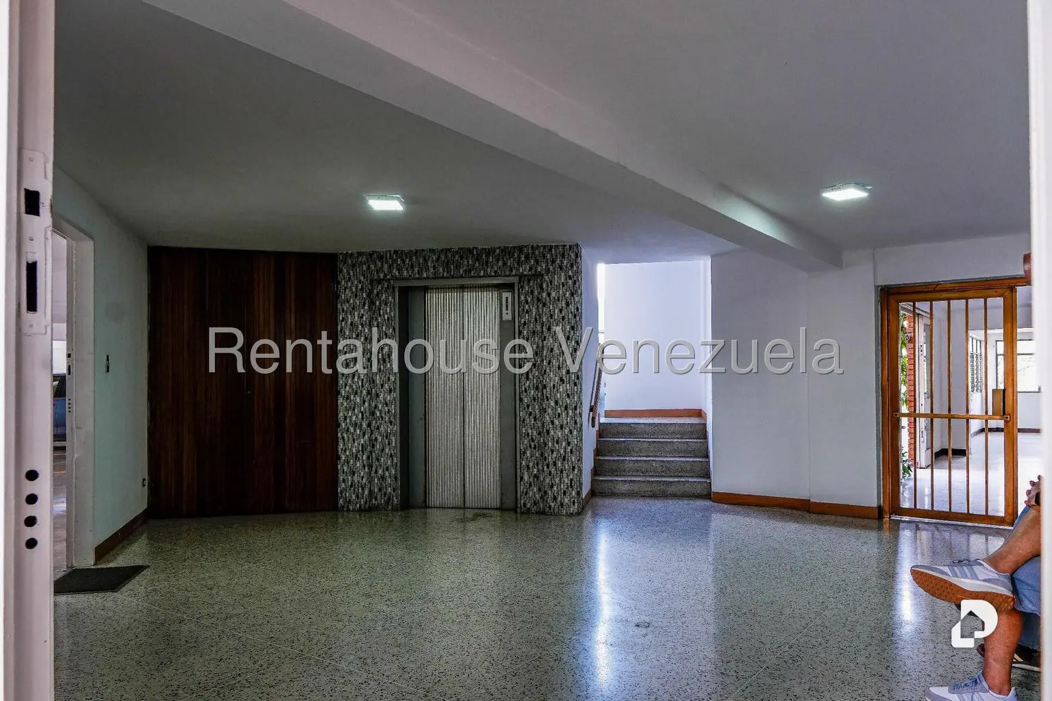 Edificio en Colinas de Bello Monte, Caracas – 8