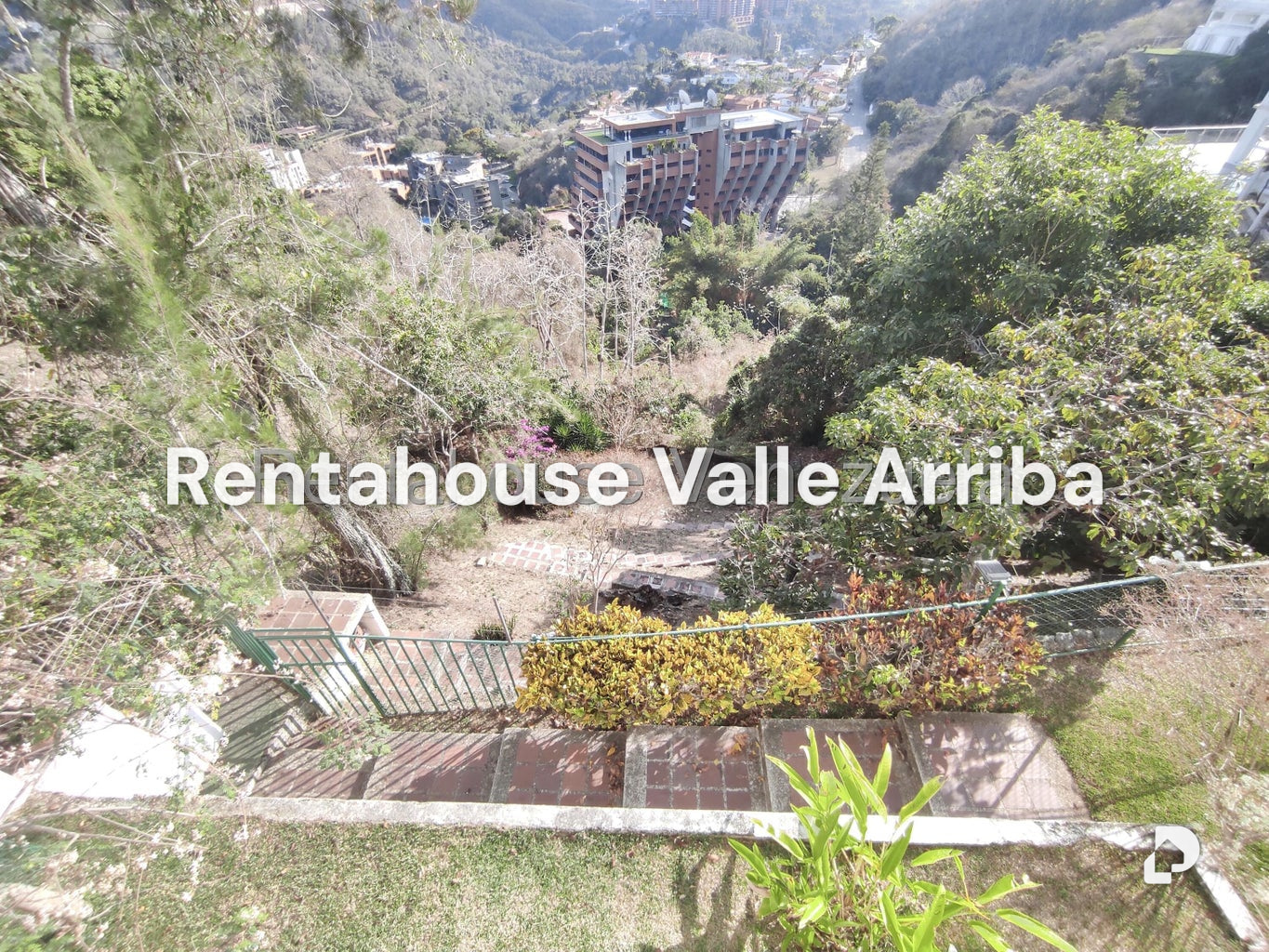 Casa en Santa Paula, Caracas – 28