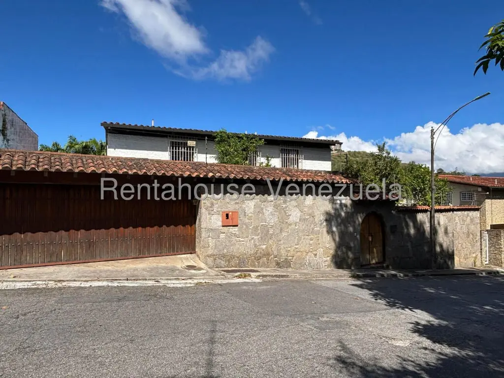 House in La Lagunita Country Club, Caracas - 1