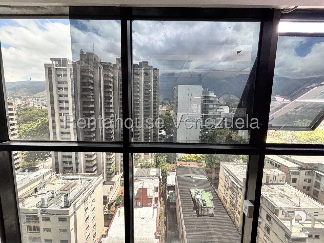 Local comercial en El Bosque, Caracas – 29