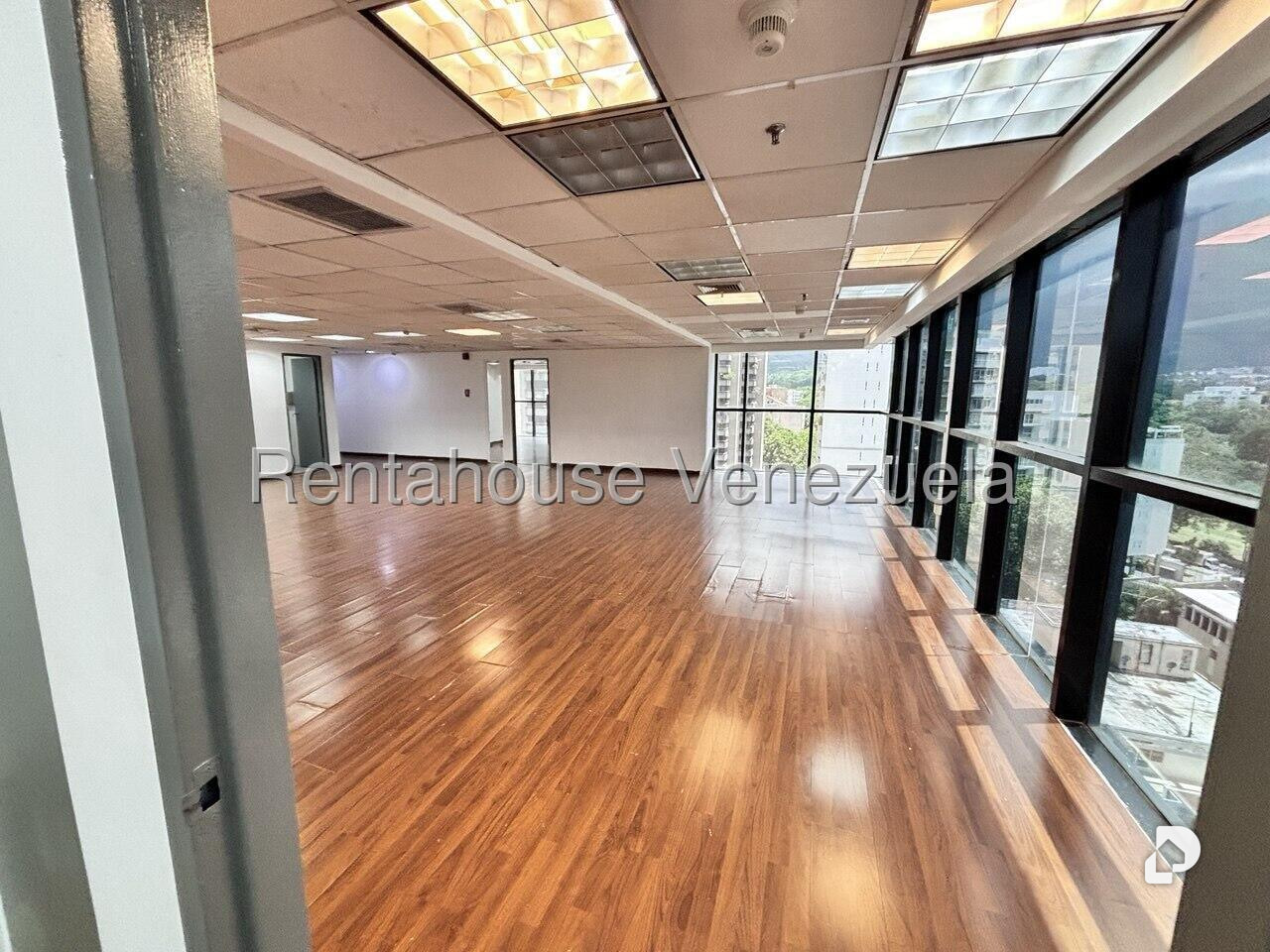 Local comercial en El Bosque, Caracas – 15