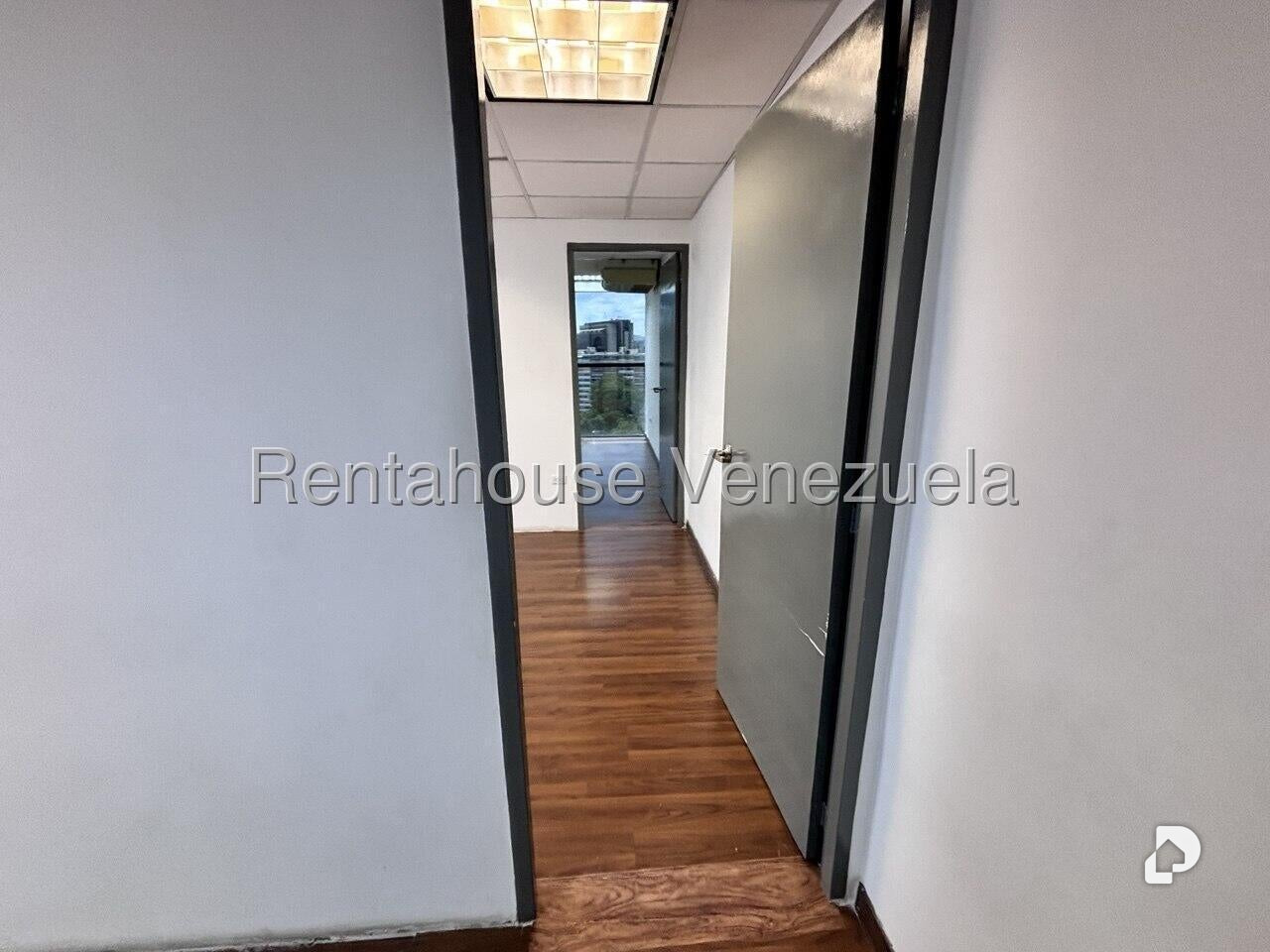 Local comercial en El Bosque, Caracas – 10