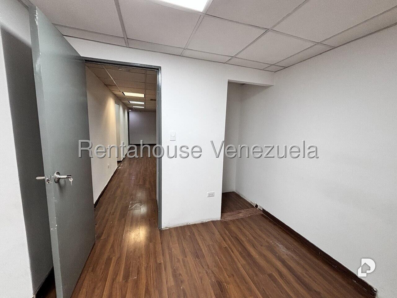 Local comercial en El Bosque, Caracas – 9