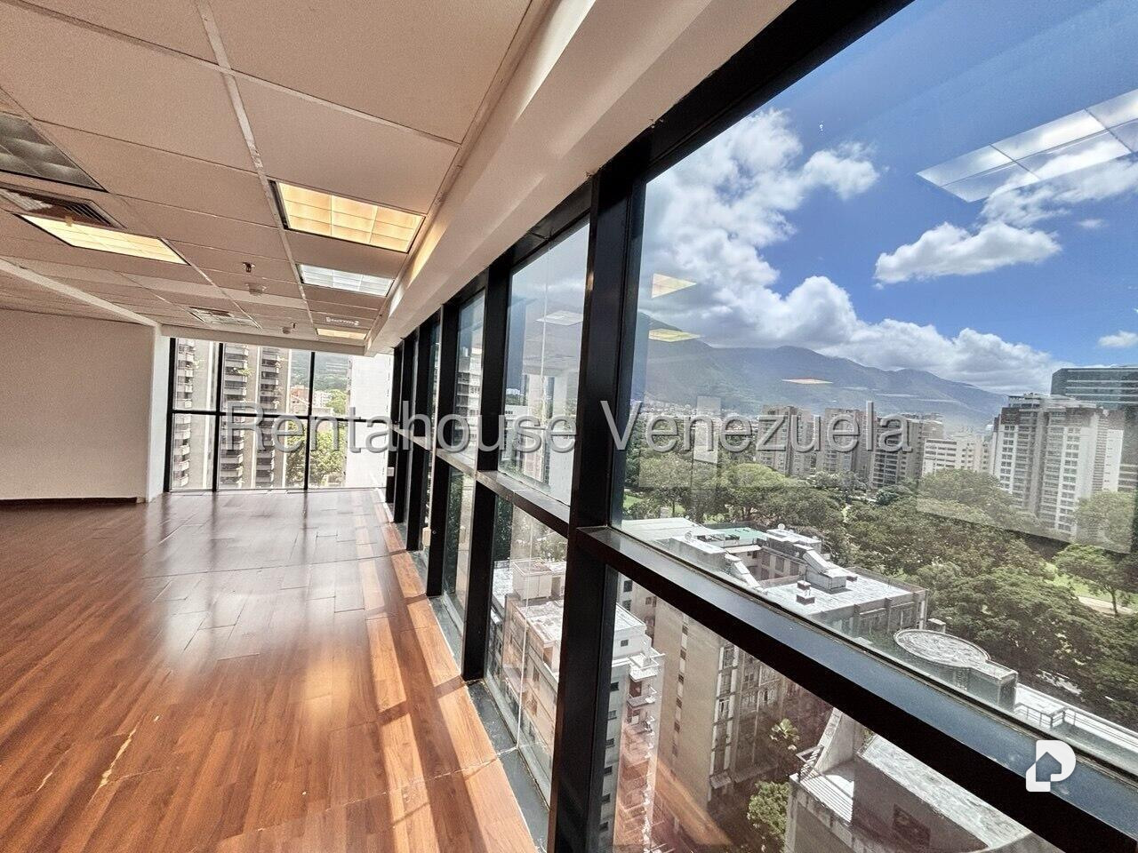 Local comercial en El Bosque, Caracas – 1