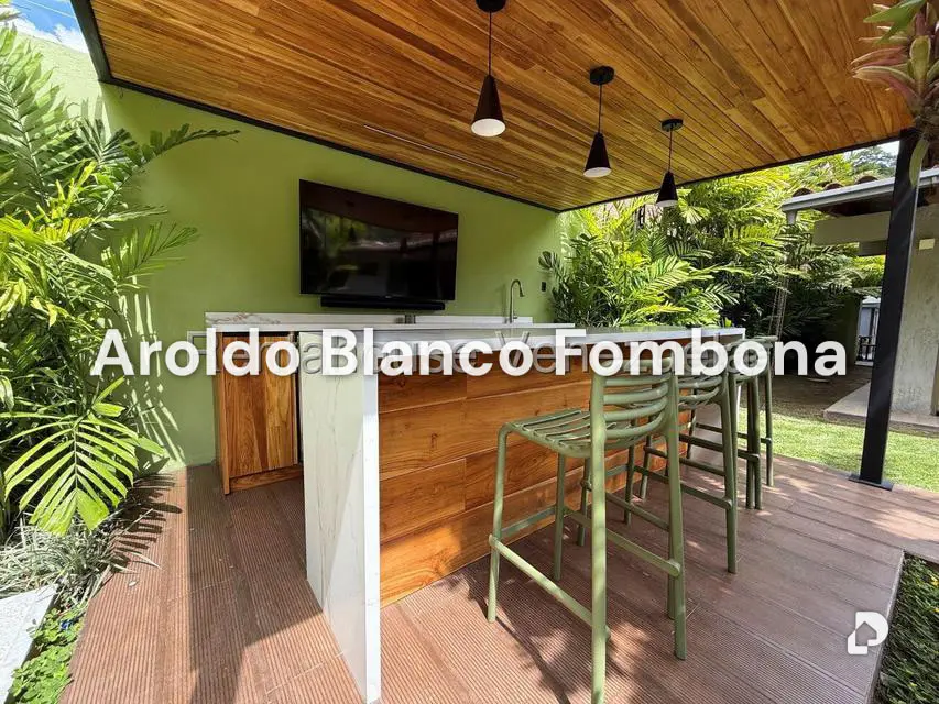 Casa en Colinas de Tamanaco, Caracas – 15