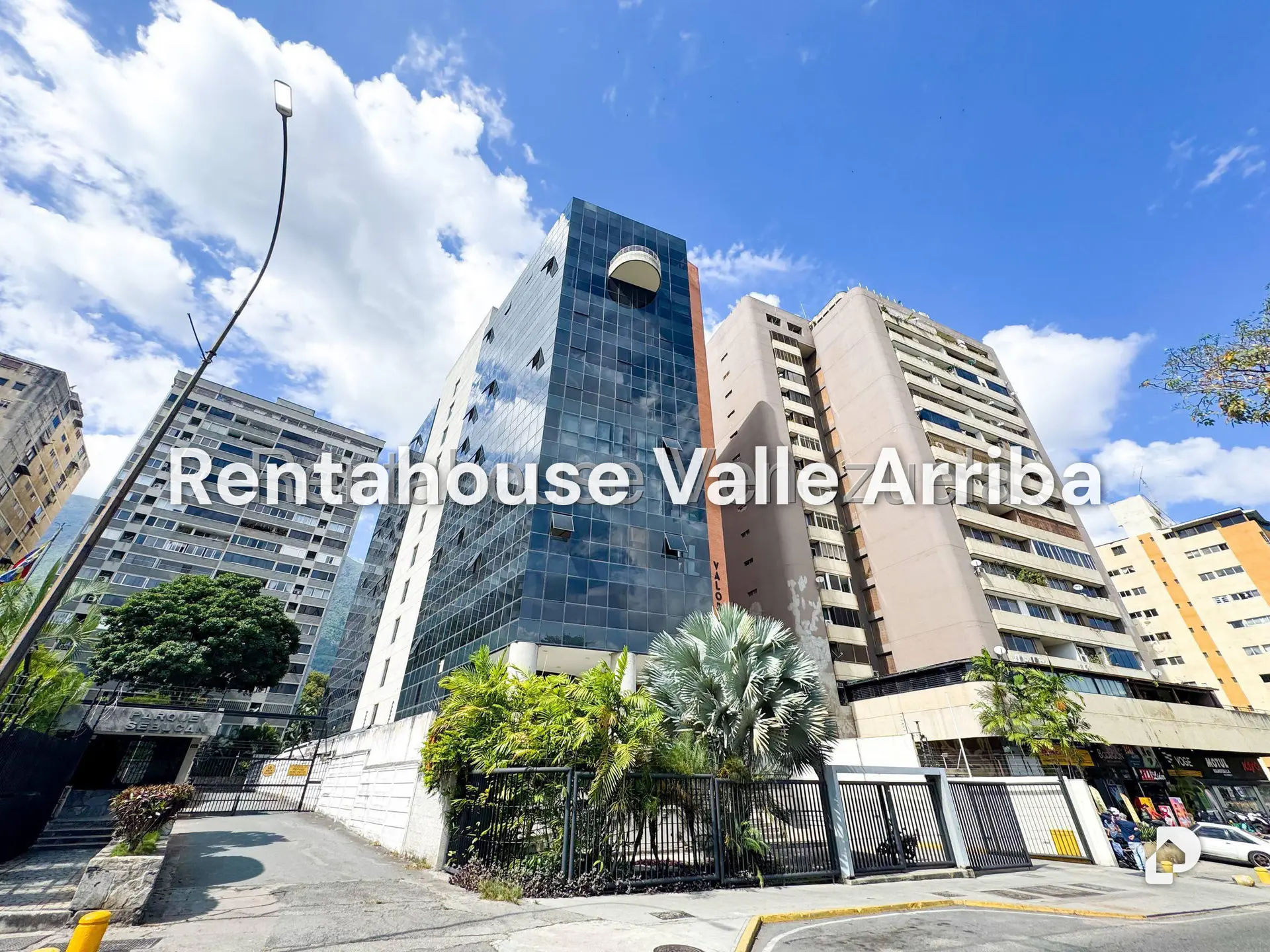 Oficina en Los Dos Caminos, Caracas – 1