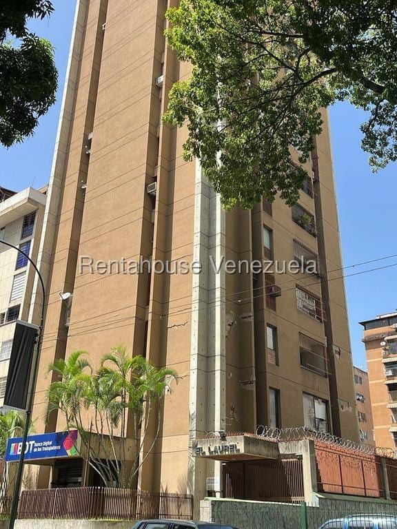 Apartamento en Los Palos Grandes, Caracas - 1