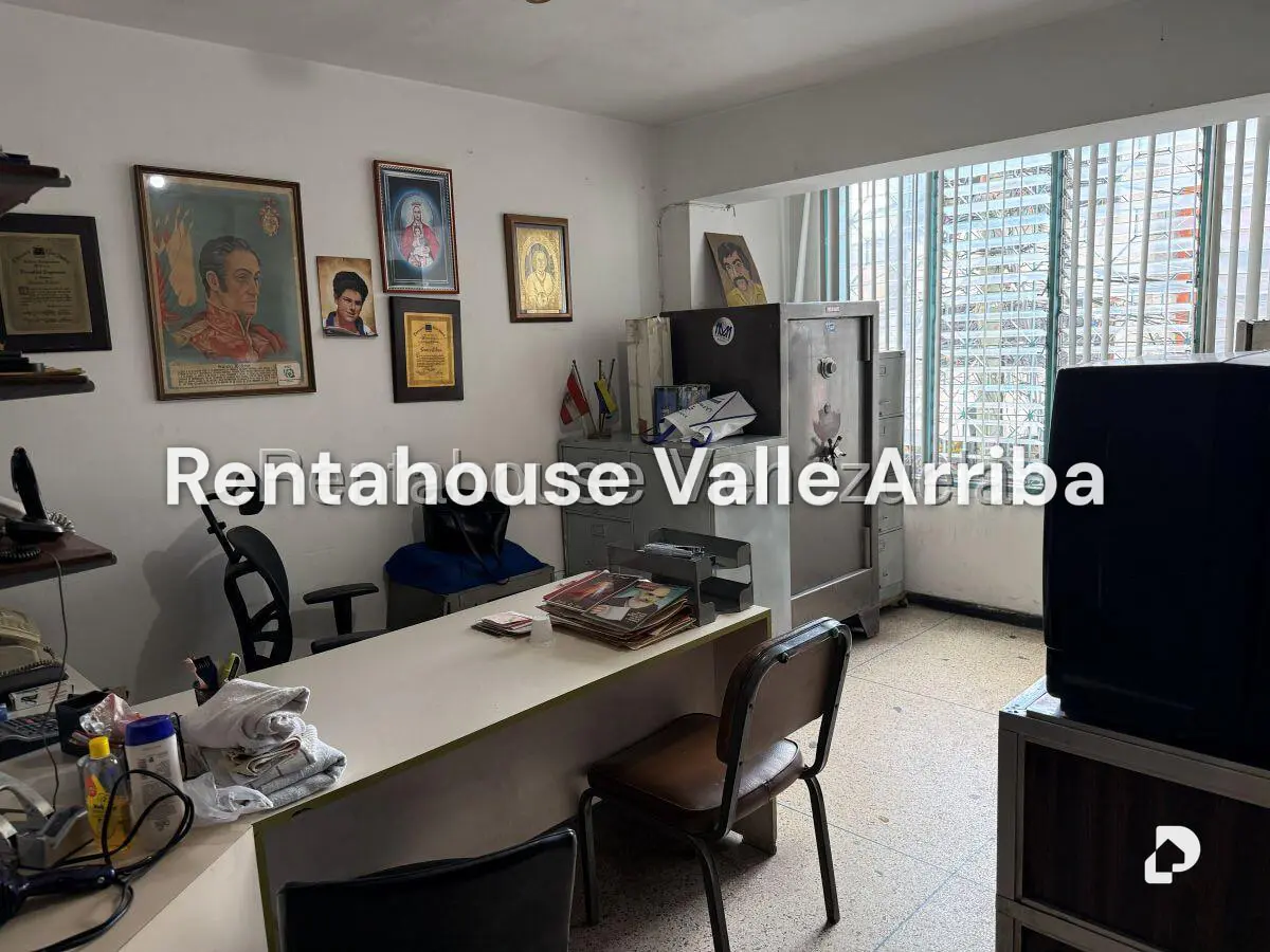 Local comercial en Catia, Caracas – 27