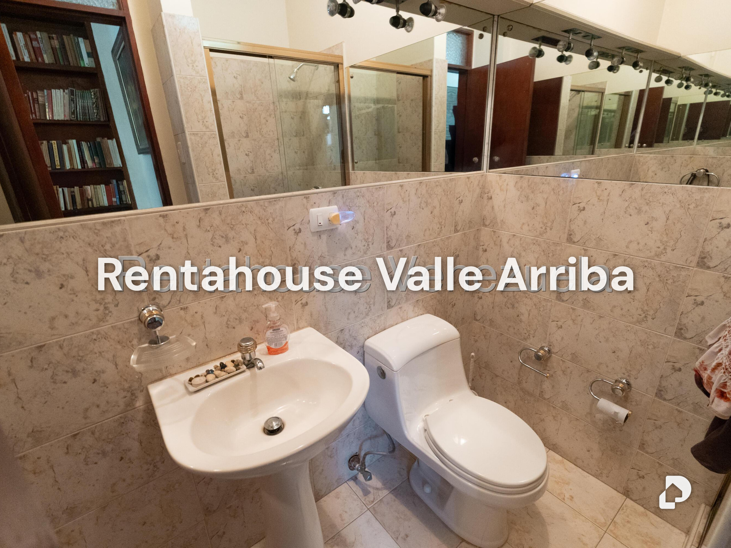 House in El Cafetal, Caracas – 4