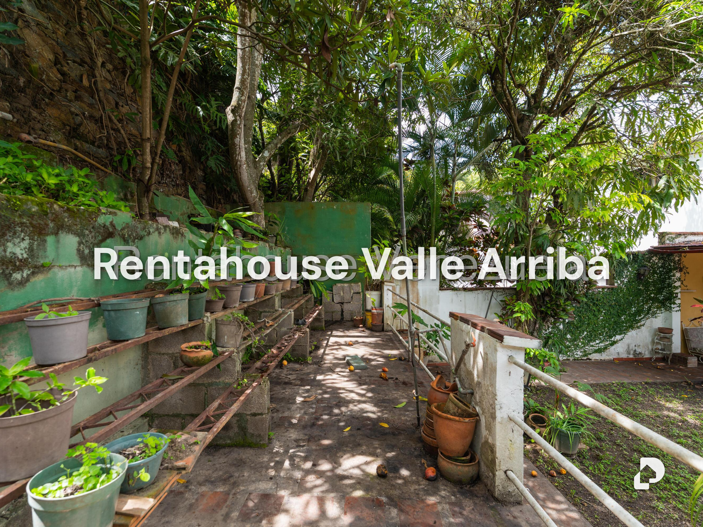 House in El Cafetal, Caracas – 22