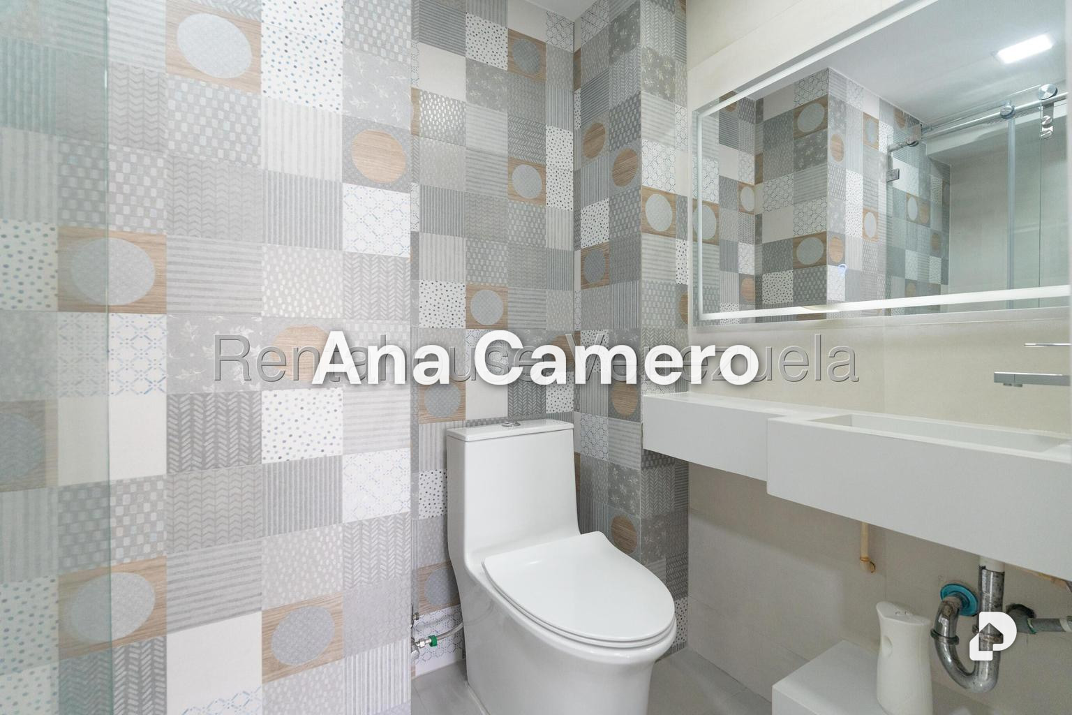 Penthouse en Urbanización Colinas de Los Chaguaramos, Caracas – 24