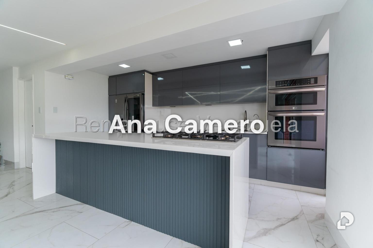 Penthouse en Urbanización Colinas de Los Chaguaramos, Caracas – 11